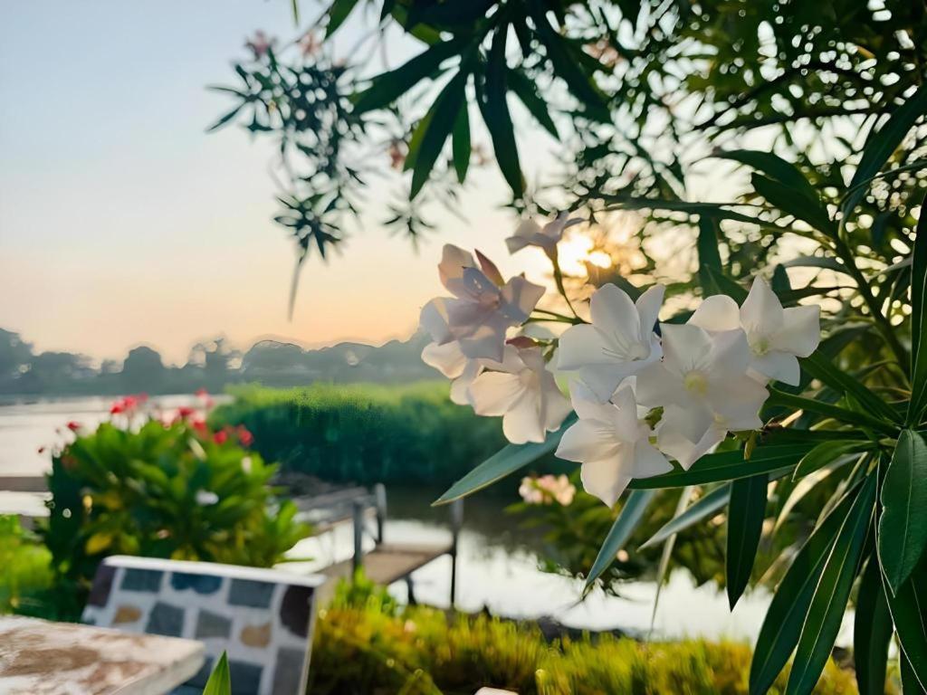 Pingview Villa Resort Tak Buitenkant foto